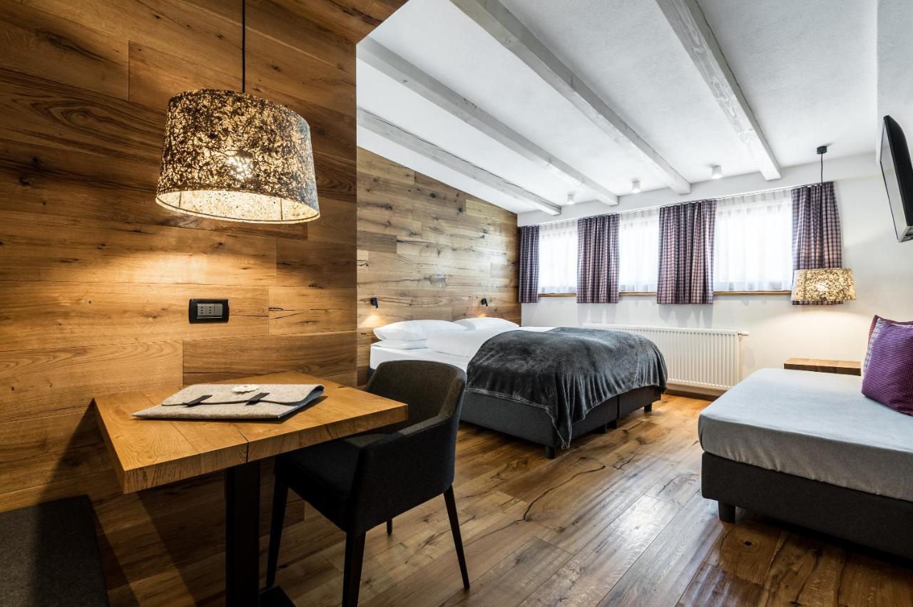 Hotel Pradat Corvara In Badia Exterior photo